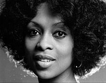 How tall is Lola Falana?